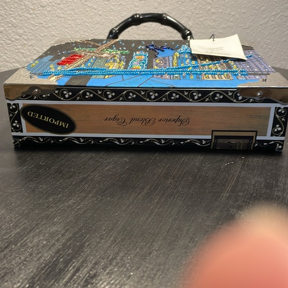 Unbranded cigar box 💼! - Picture 8 of 12